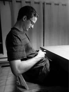 smartphone posture neck and back pain